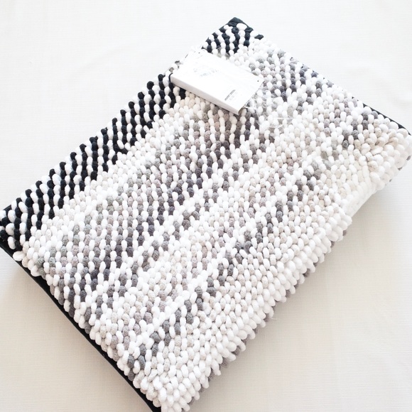 Room Essentials Bath Room Essentials Loop Memory Foam Mat New